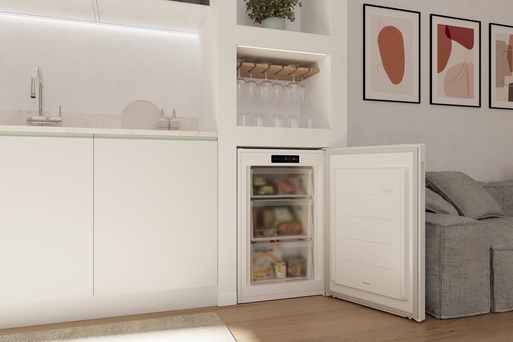 Candy CNUQ4L58DW Gefrierschrank freistehend, 90 l, Klasse D - MEGART