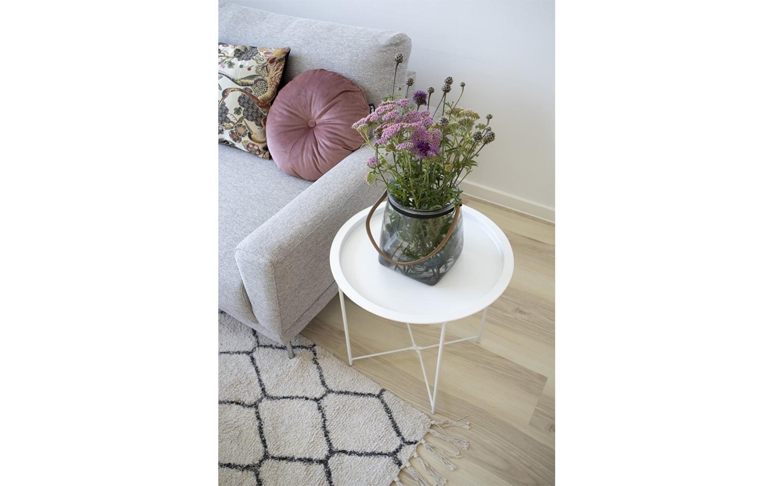 Beistelltisch Bastia 50.5 x 46.8 cm, Weiss - MEGART