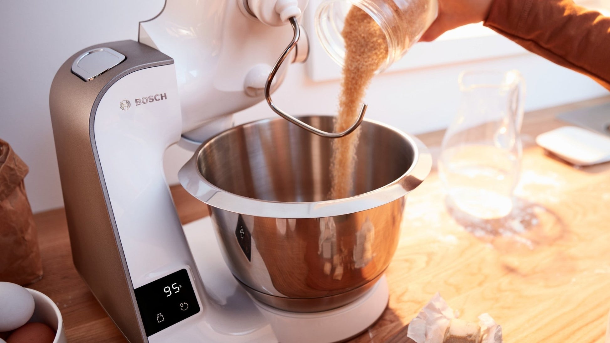 Serie 4, Küchenmaschine mit Waage, MUM 5, 1000 W, Weiss, Champagne, MUM5XW20 - MEGART