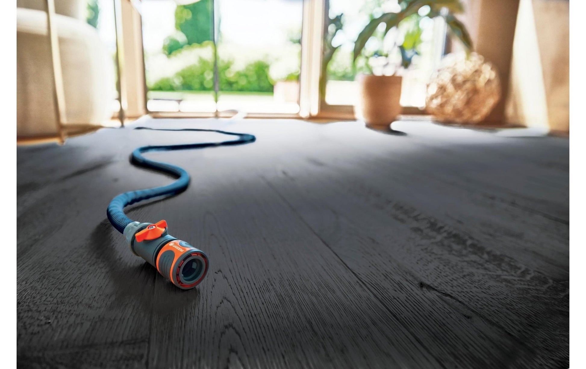 Gartenschlauch Liano Xtreme 1/2, 10 m Set + Indoor - Adapter - MEGART