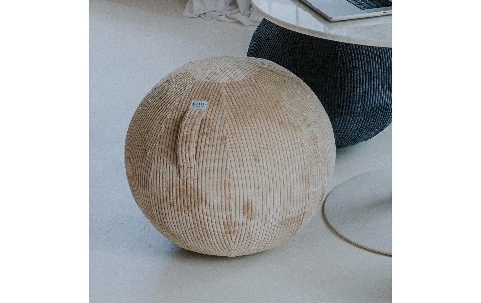 Sitzball Vlip Ø 60 - 65 cm, Beige - MEGART