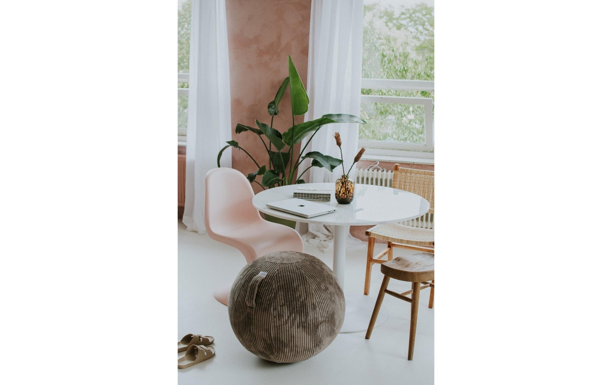 Sitzball Vlip Ø 60 - 65 cm, Nougat - MEGART