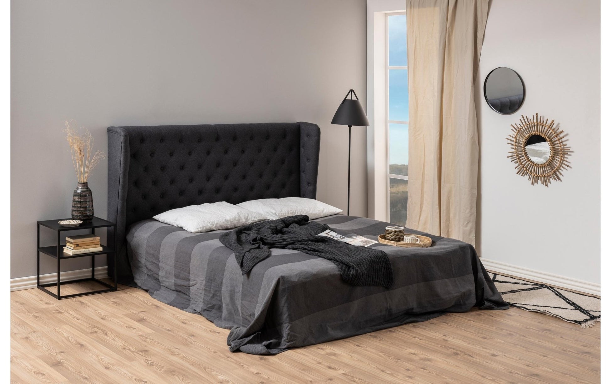 Beistelltisch Newton 45 x 40 x 50,5 cm, Schwarz - MEGART