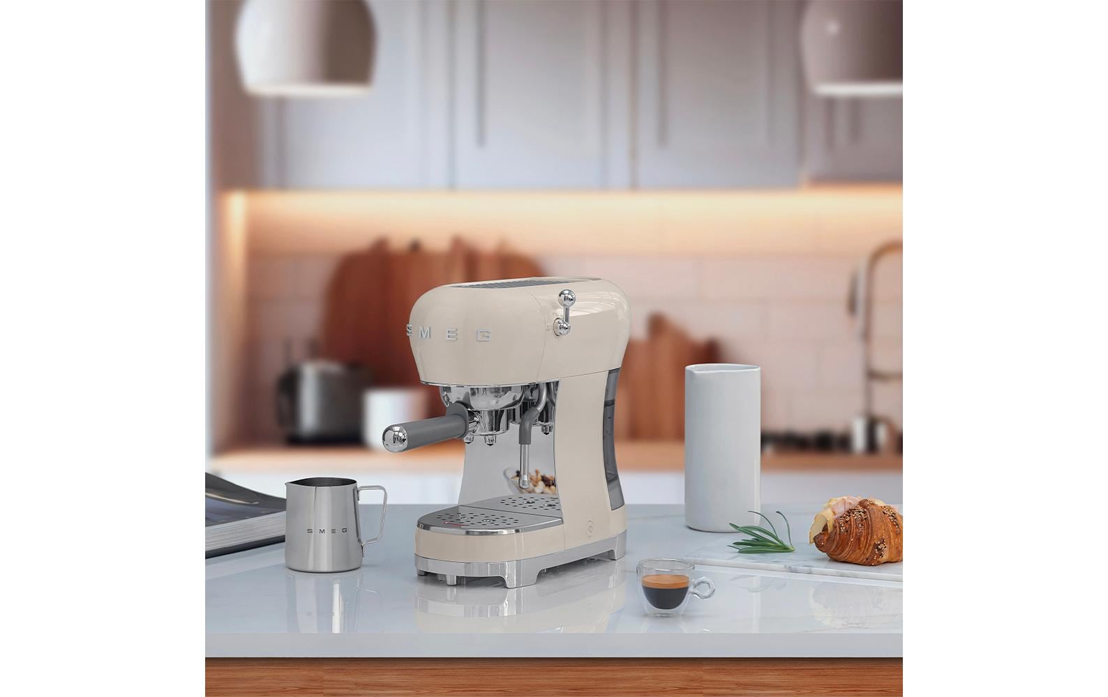 Siebträgermaschine 50's Style ECF02CREU Crème - MEGART