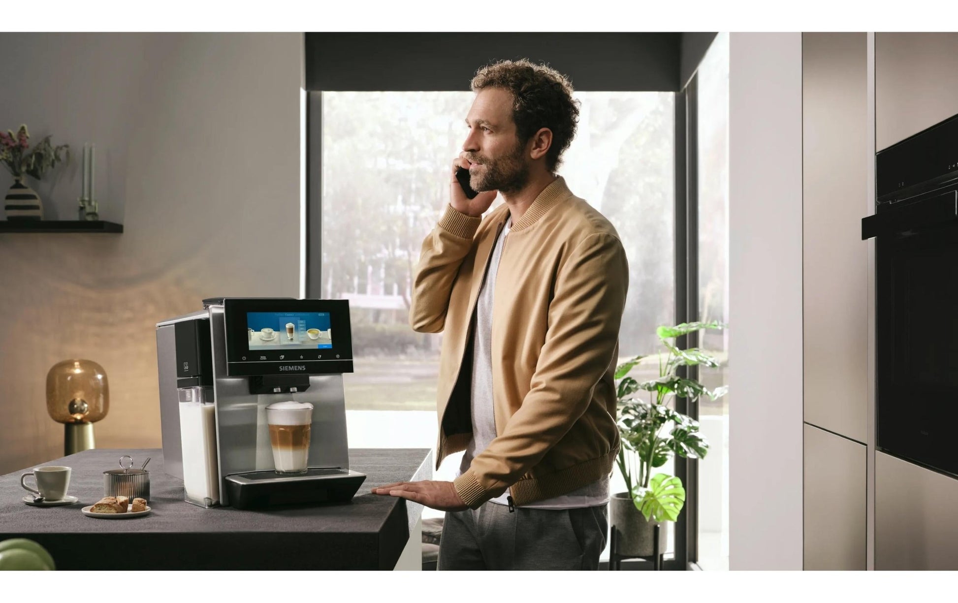 Kaffeevollautomat EQ900 plus TQ903DZ3 Edelstahl - MEGART