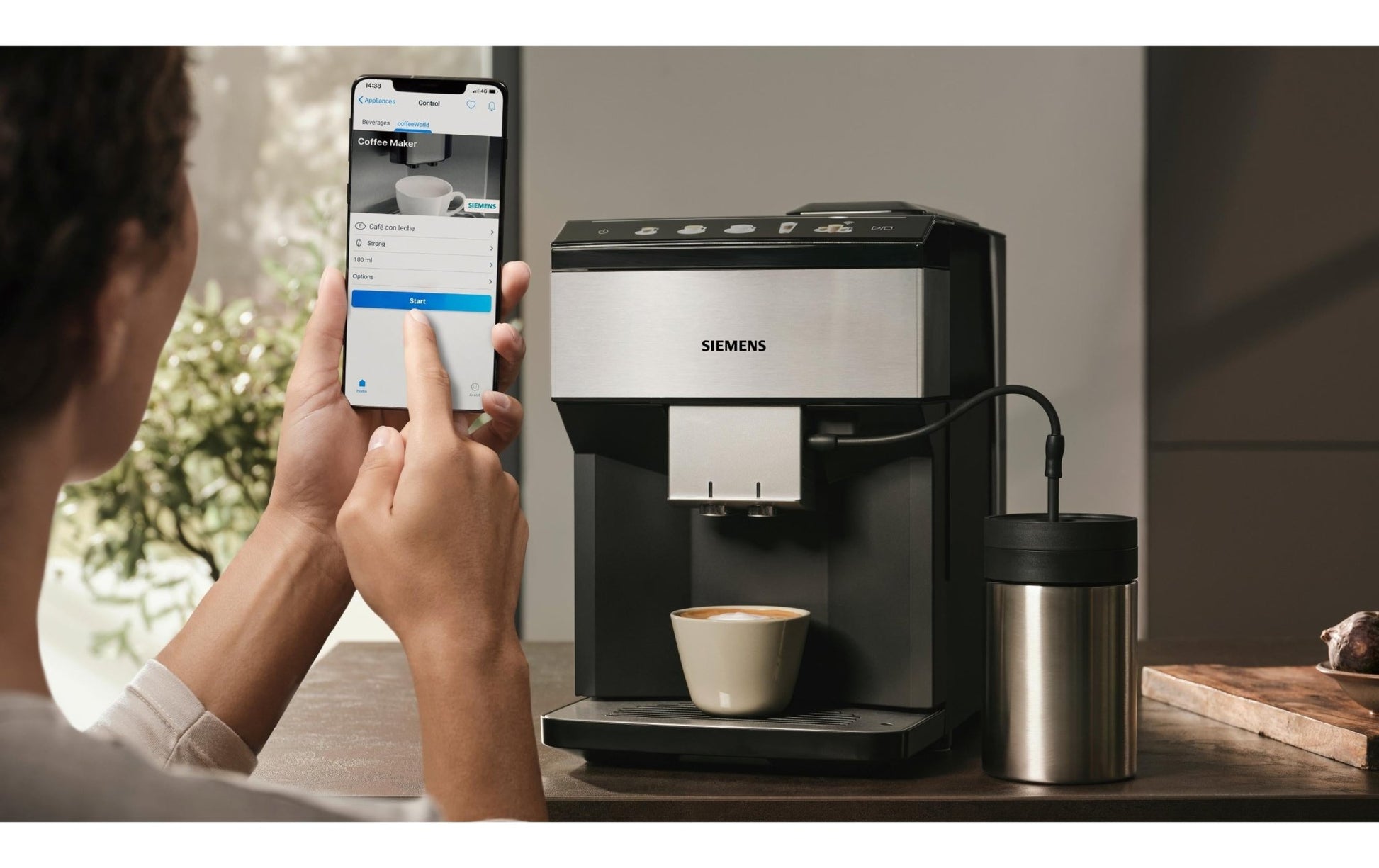 Kaffeevollautomat EQ500 Classic Connect Edelstahl, Schwarz - MEGART