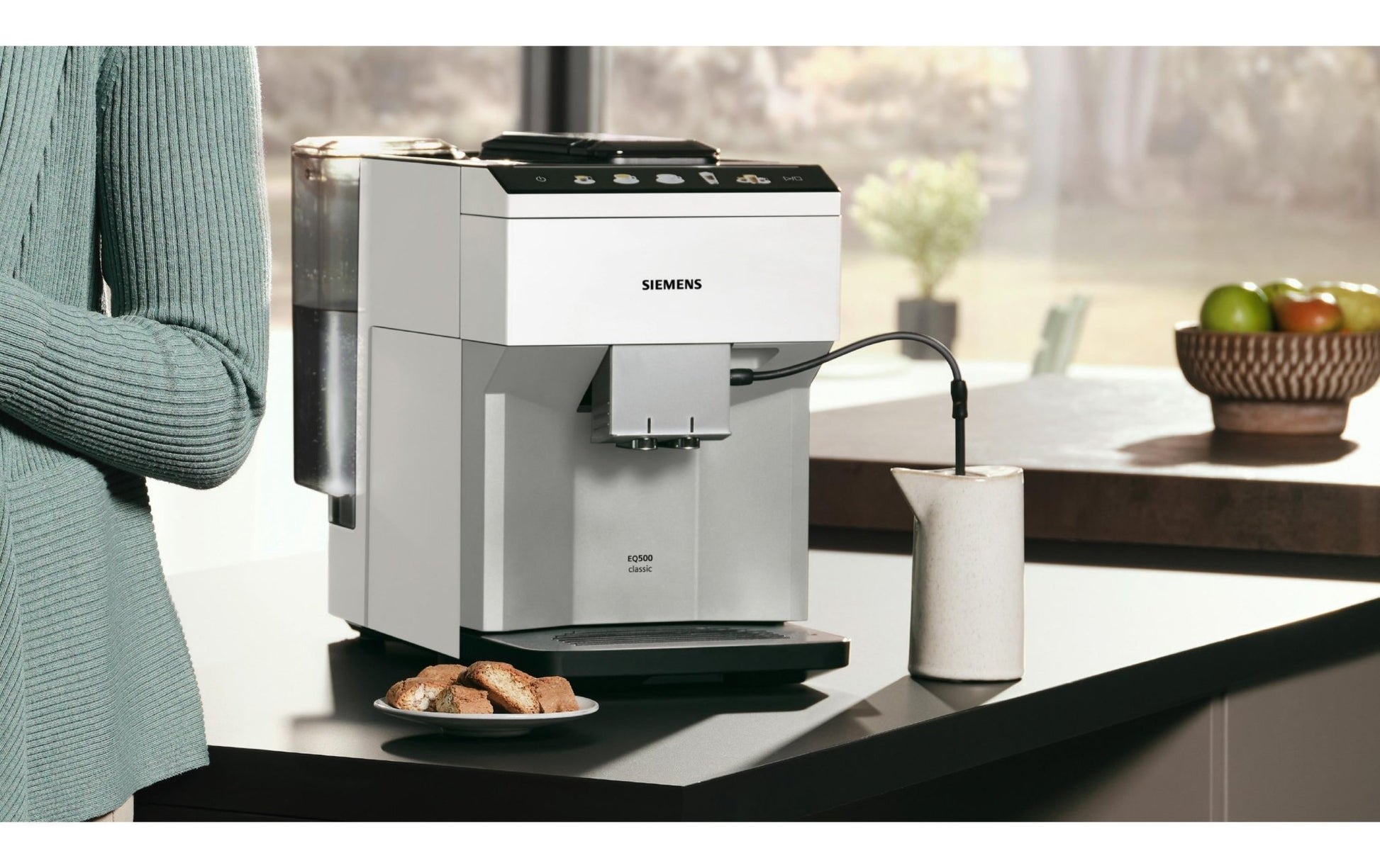 Kaffeevollautomat EQ500 Classic TP515D02 Weiss - MEGART