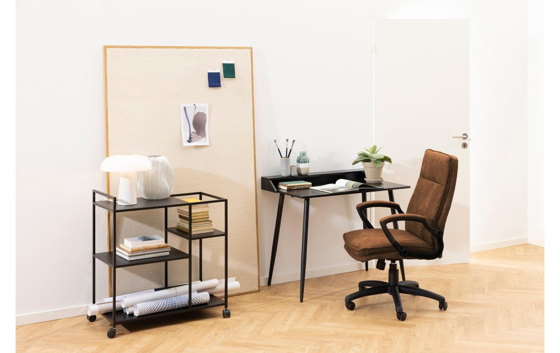 AC Design Bürostuhl Brad, mit Armlehnen und Bremsrollen, Camel - MEGART