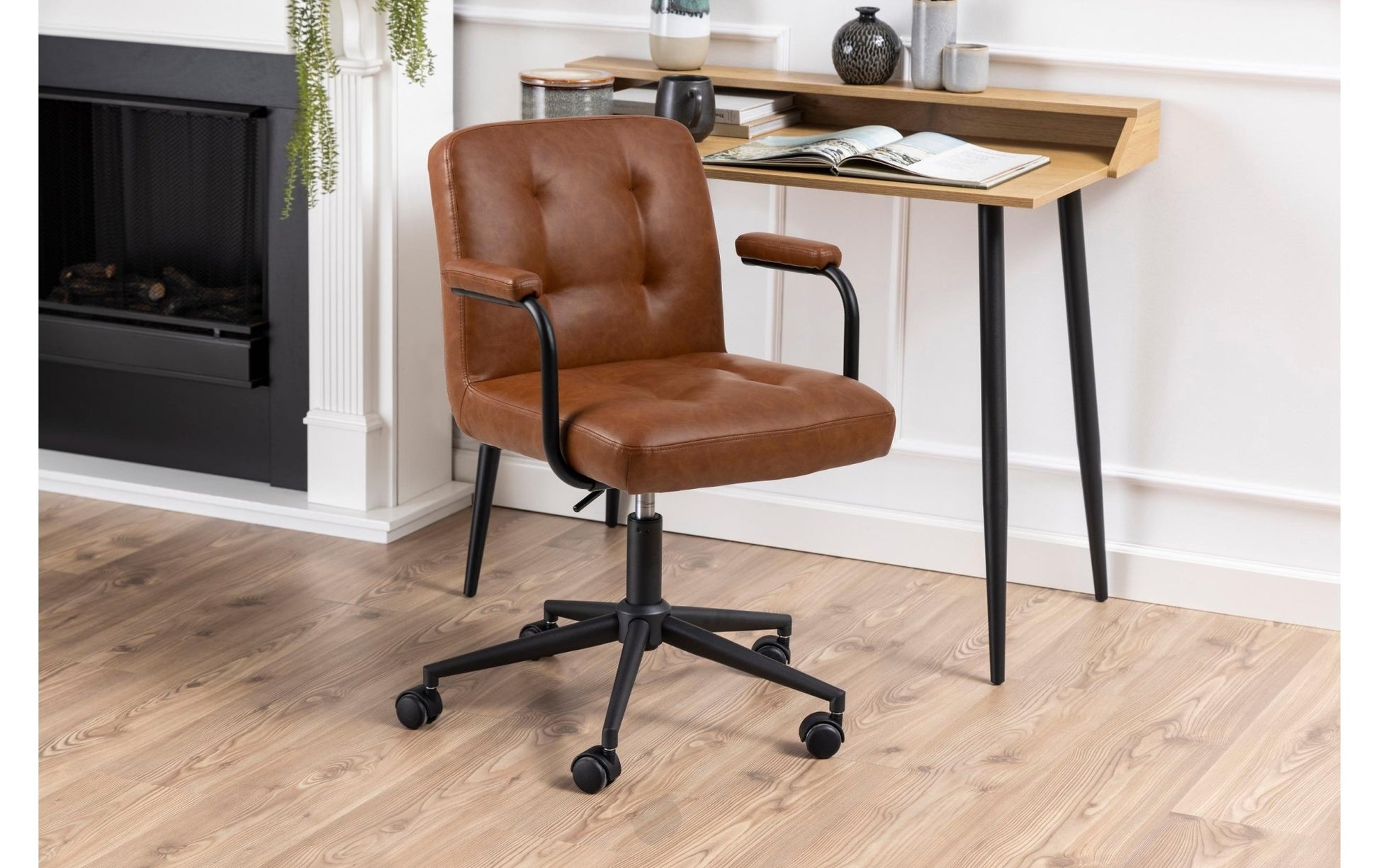 AC Design Bürostuhl Cosmo, mit Polsterrücken und Armlehnen, Cognac - MEGART