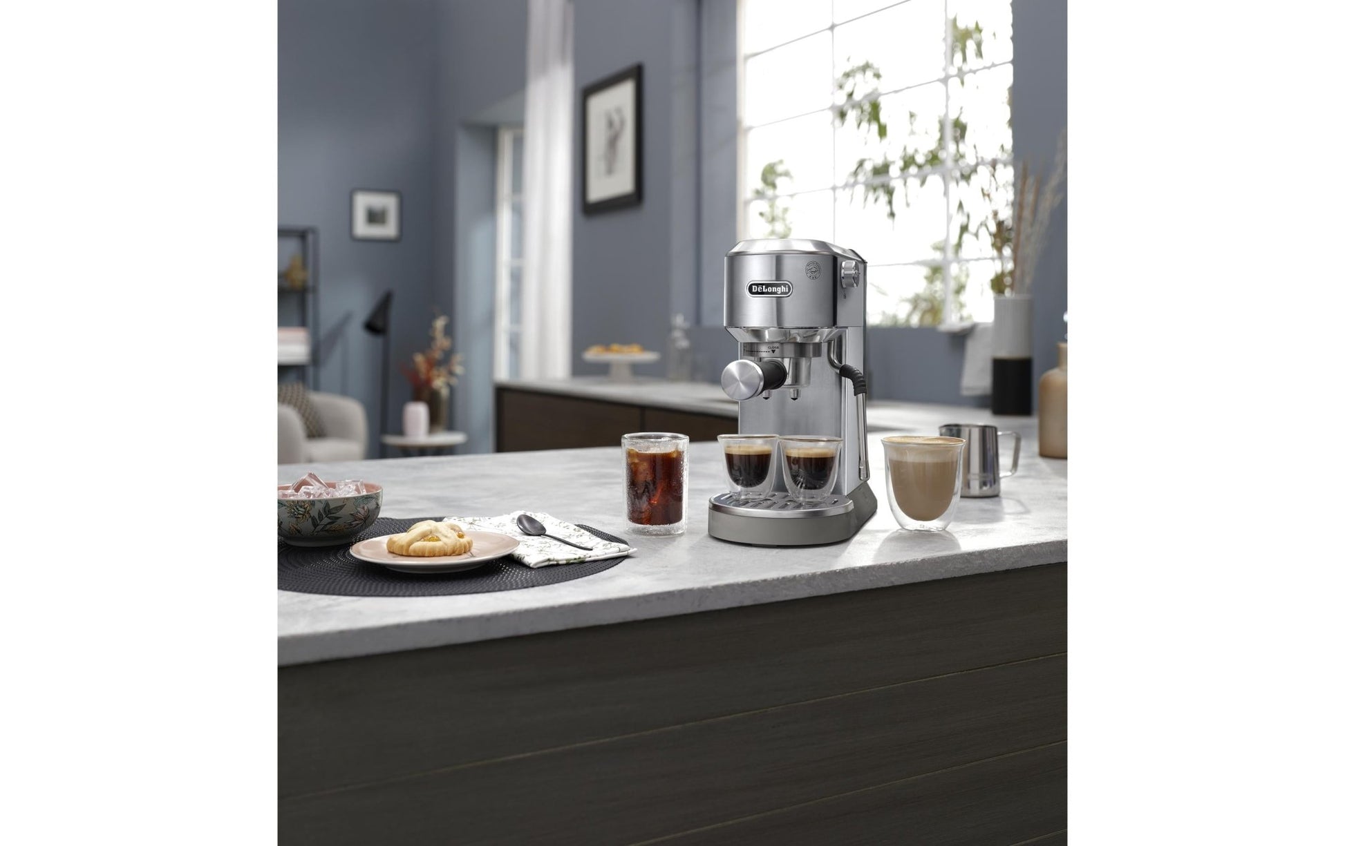 Siebträgermaschine Dedica Duo EC890.M Silber - MEGART