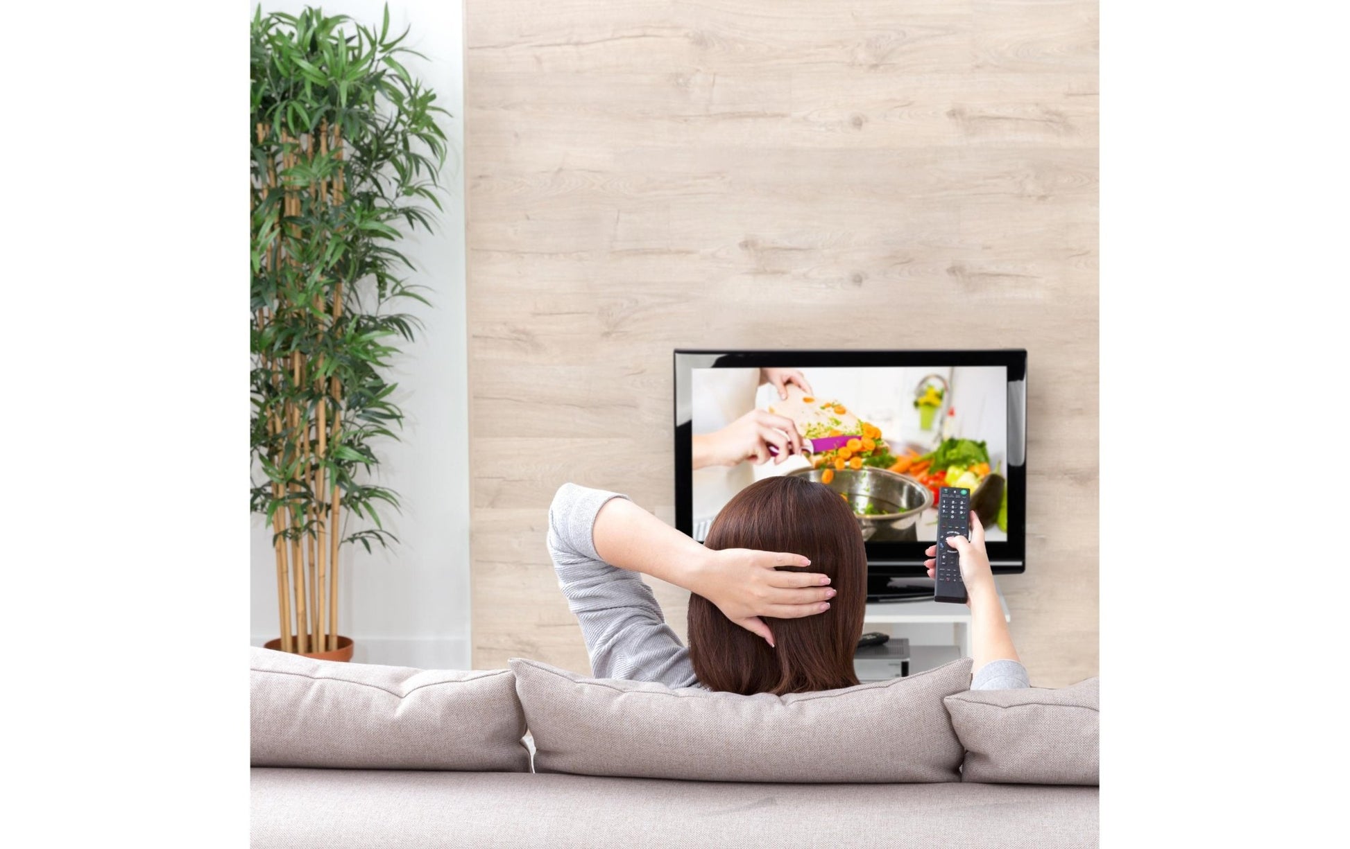TV - Möbel mit Rollen, 80 x 40 cm, Weiss, Holz - MEGART