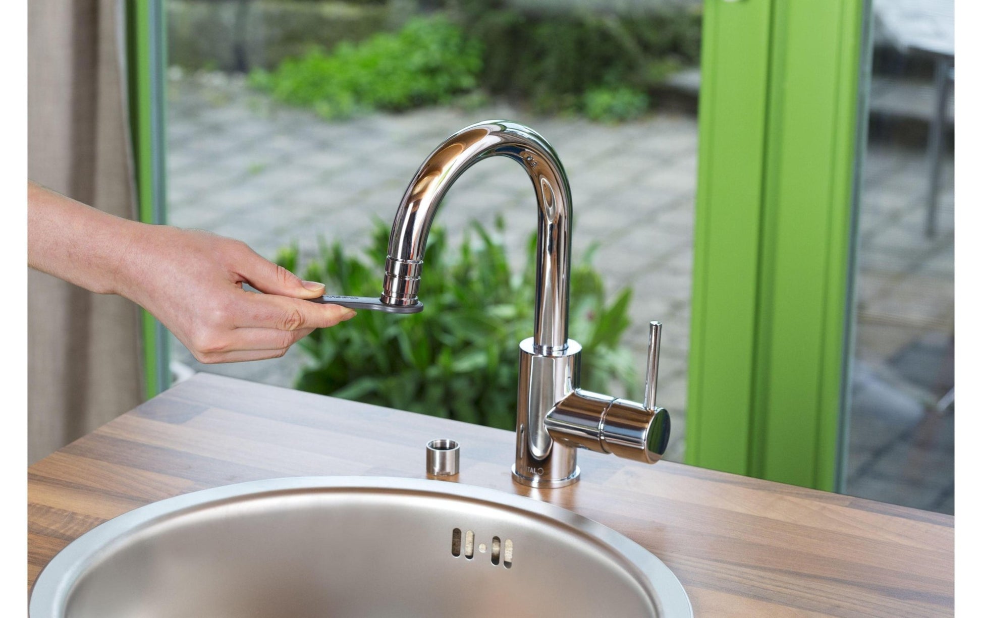 Hahnverbinder M 24/M 22 für Indoor - Wasserhähne - MEGART