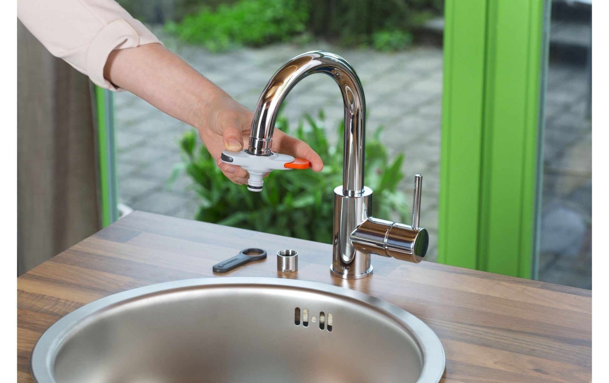 Hahnverbinder M 24/M 22 für Indoor - Wasserhähne - MEGART