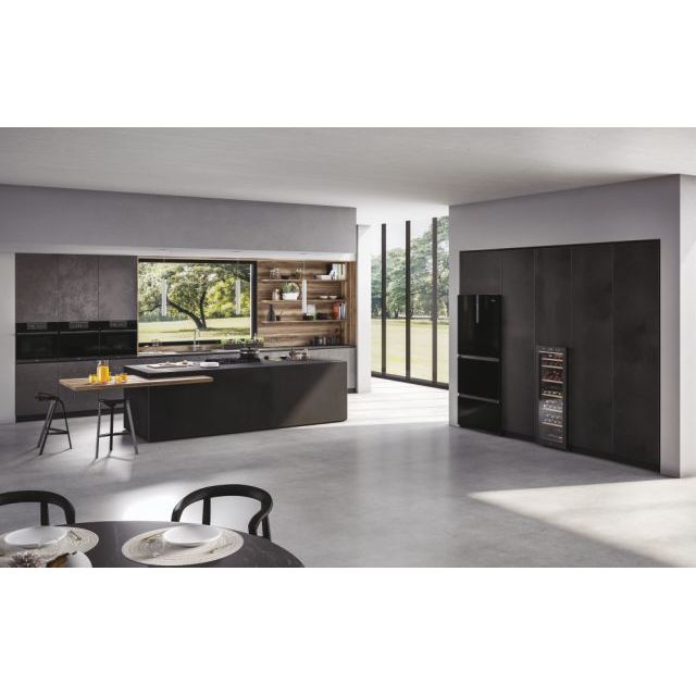 Haier Wine Bank 50 Serie 7 HWS77GDAU1 Weinkühler mit Kompressor Freistehend Schwarz 77 Flasche(n) - MEGART