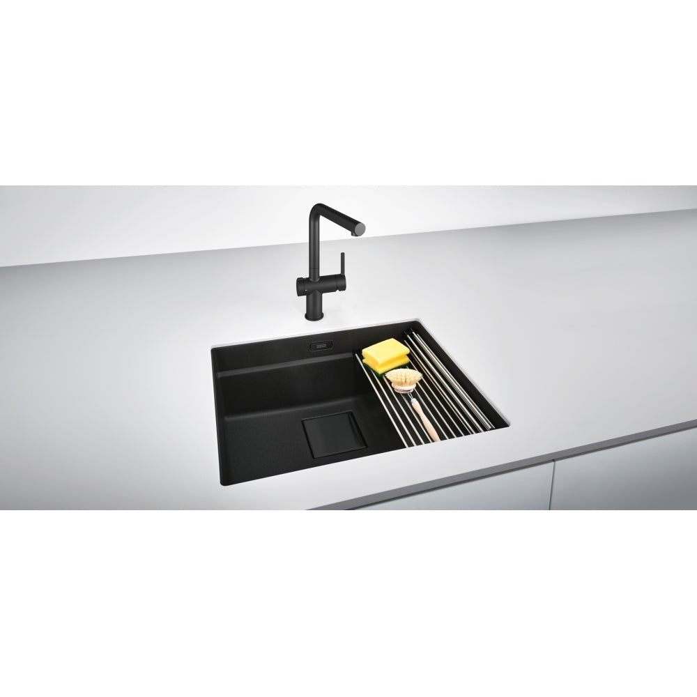 Active Twist Schwenkauslauf Black Matt 115.0669.768 - MEGART
