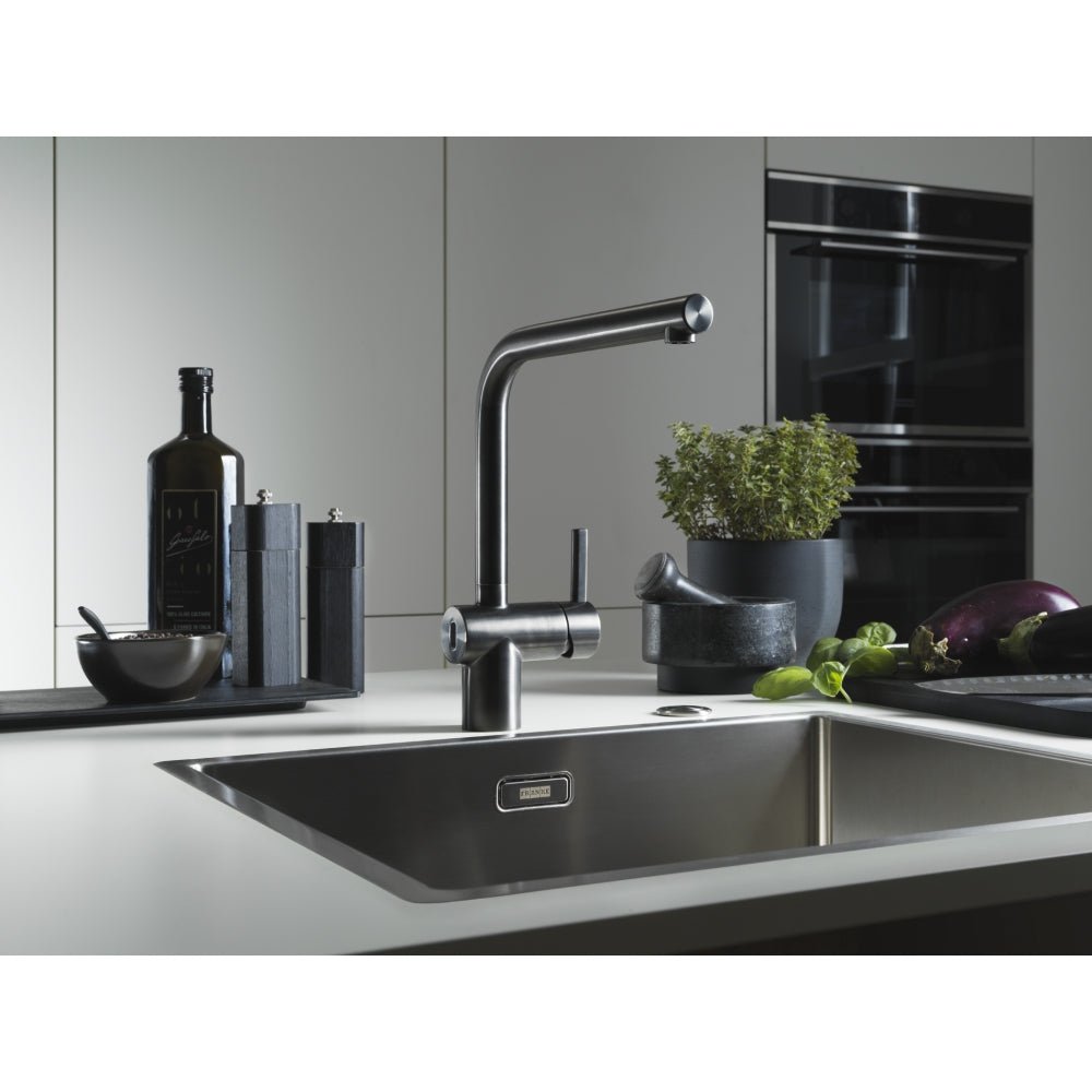 Atlas Neo Sensor Schwenkauslauf Industrial black 115.0625.525 - MEGART